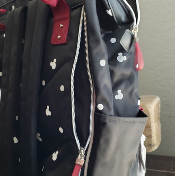 Peek a Boo Mickie backpack - Picture 7 of 7